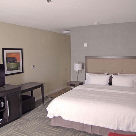 Hampton Inn Mcpherson Esterno foto