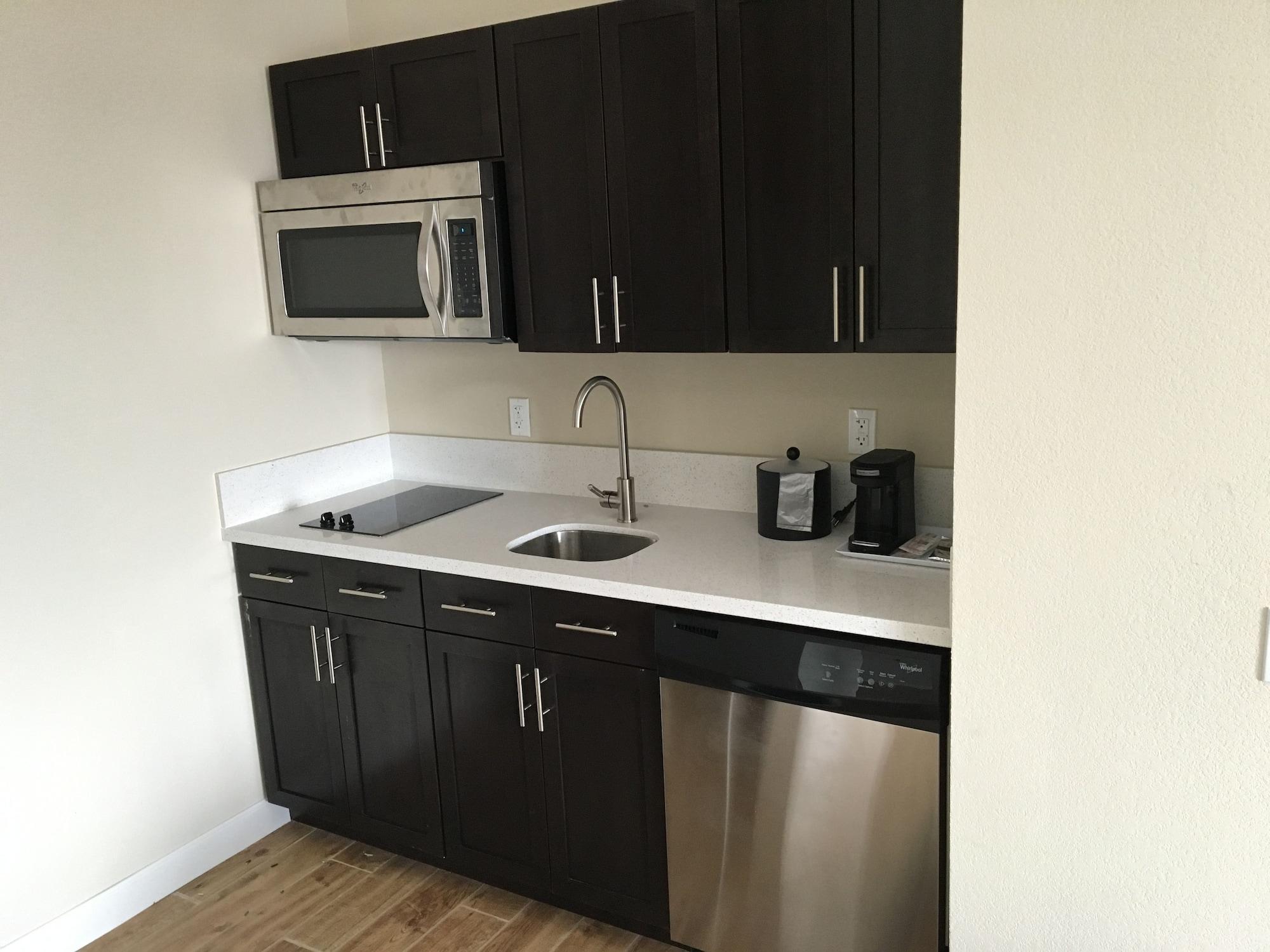 Hampton Inn Mcpherson Esterno foto