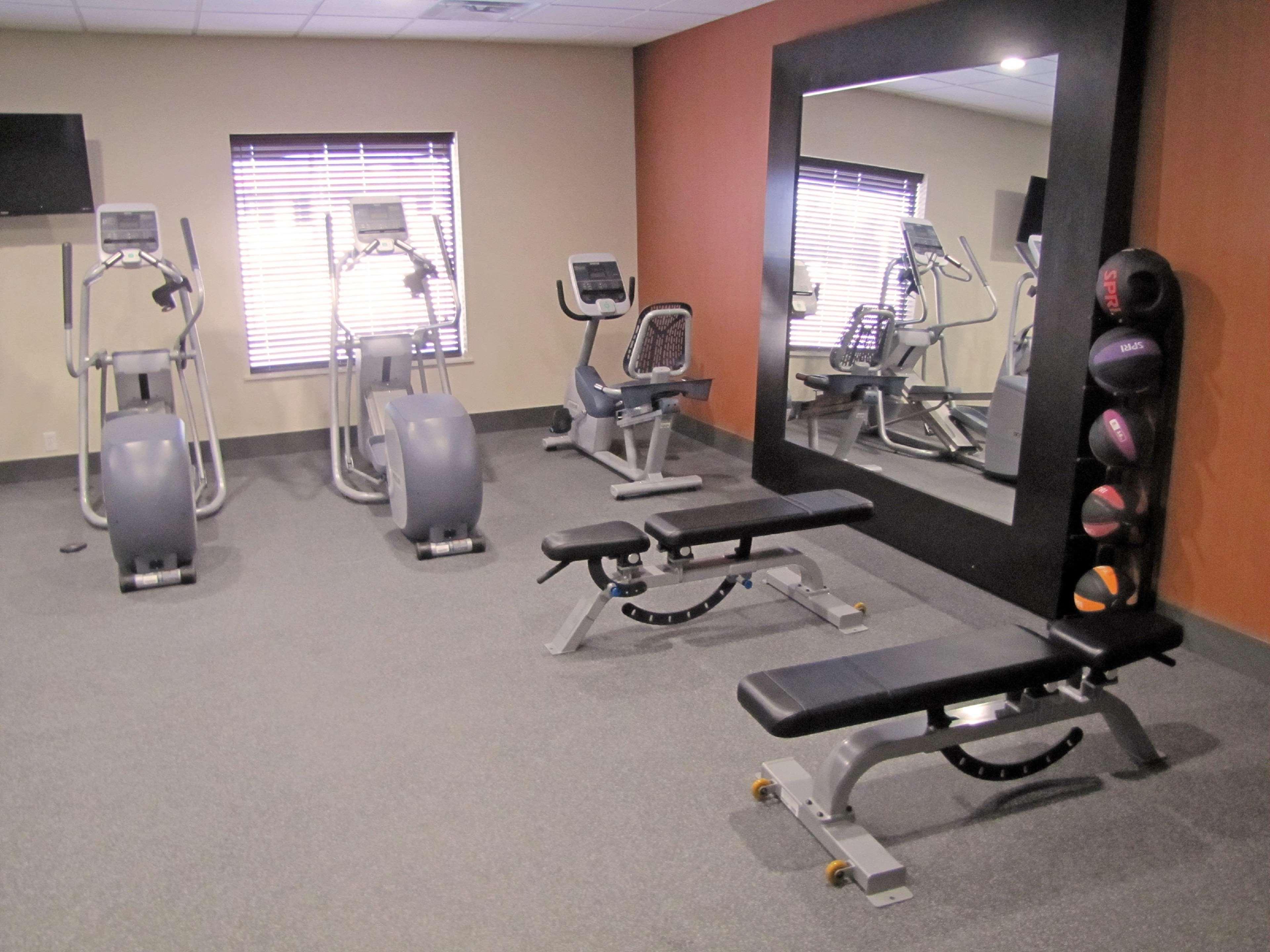 Hampton Inn Mcpherson Esterno foto
