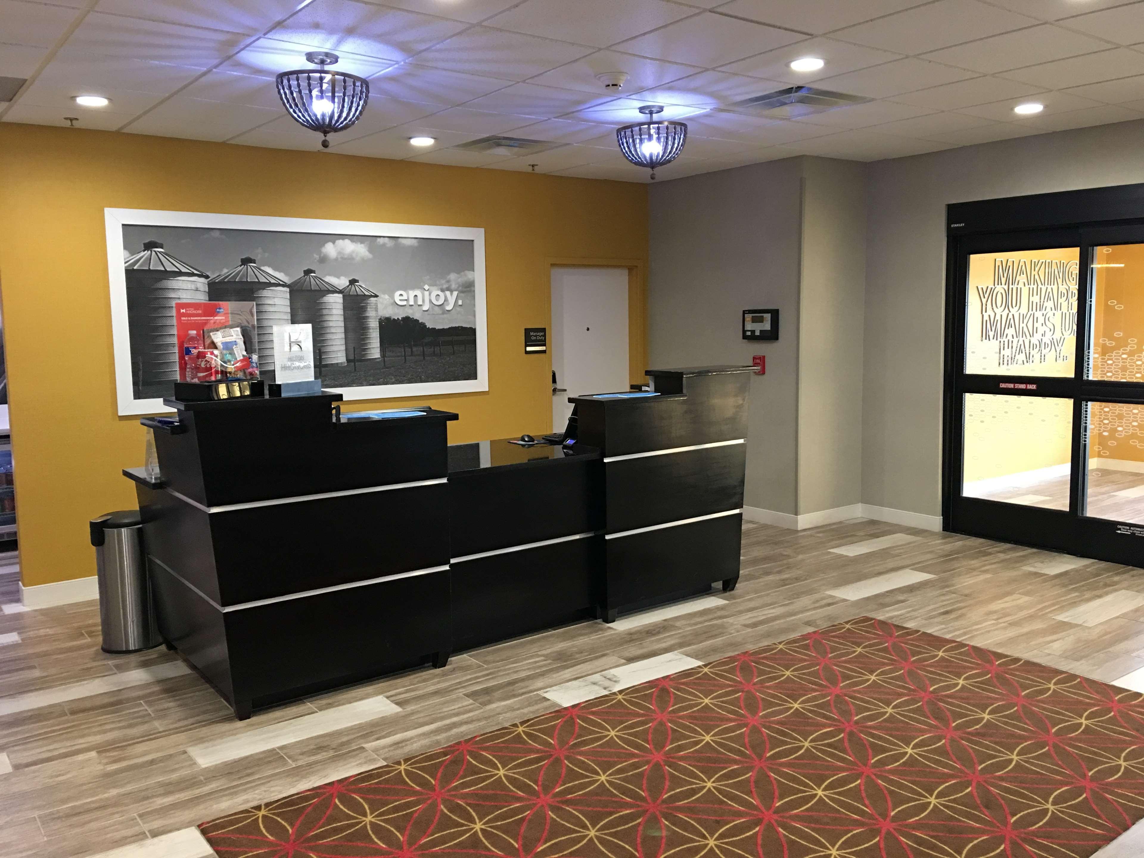 Hampton Inn Mcpherson Esterno foto
